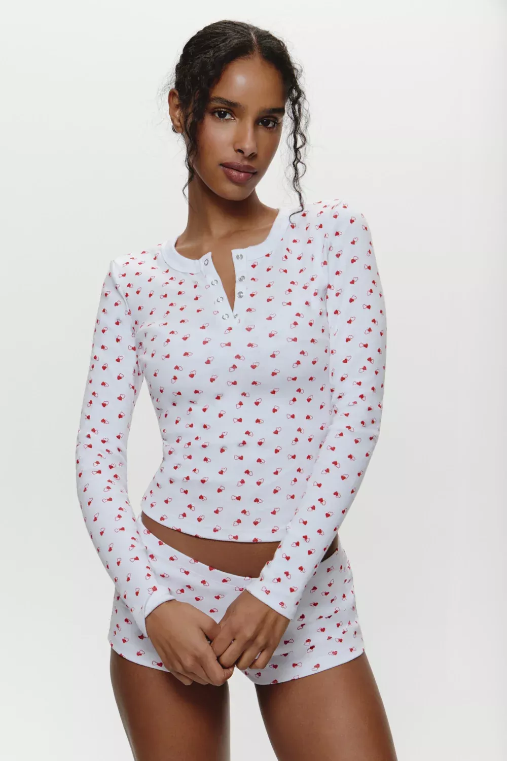 Amora Henley Shirt - Sunday Love
