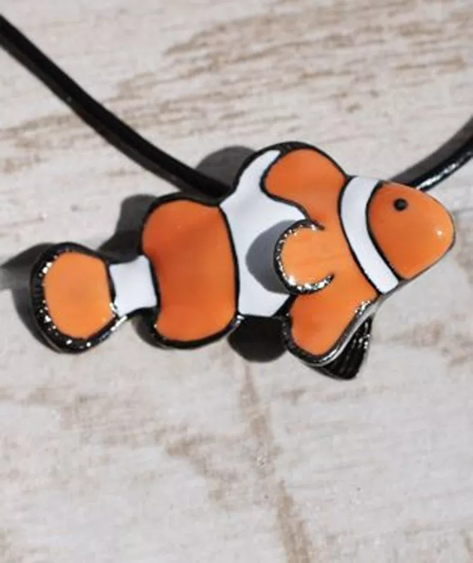 Big Blue Aquatic Realistic Pewter Clownfish Pendant on 18in