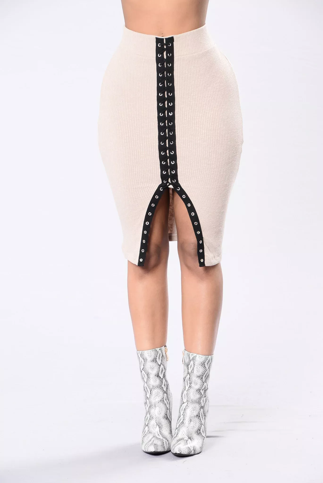 Break Hearts For A Living Skirt - Taupe