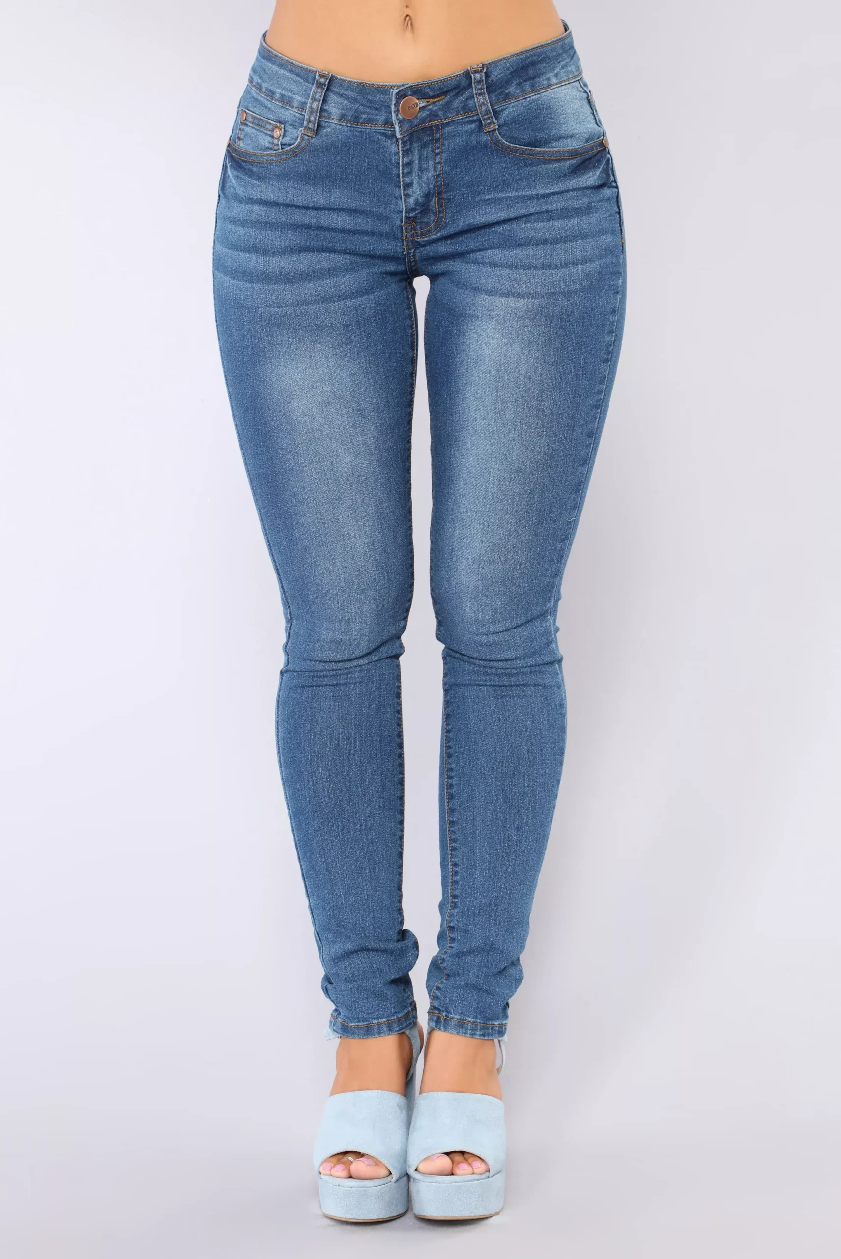 Casy Skinny Jeans - Medium Wash