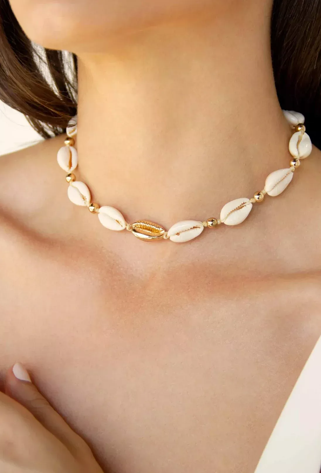 Ettika Cowrie Shell Choker Necklace | Boho Pink