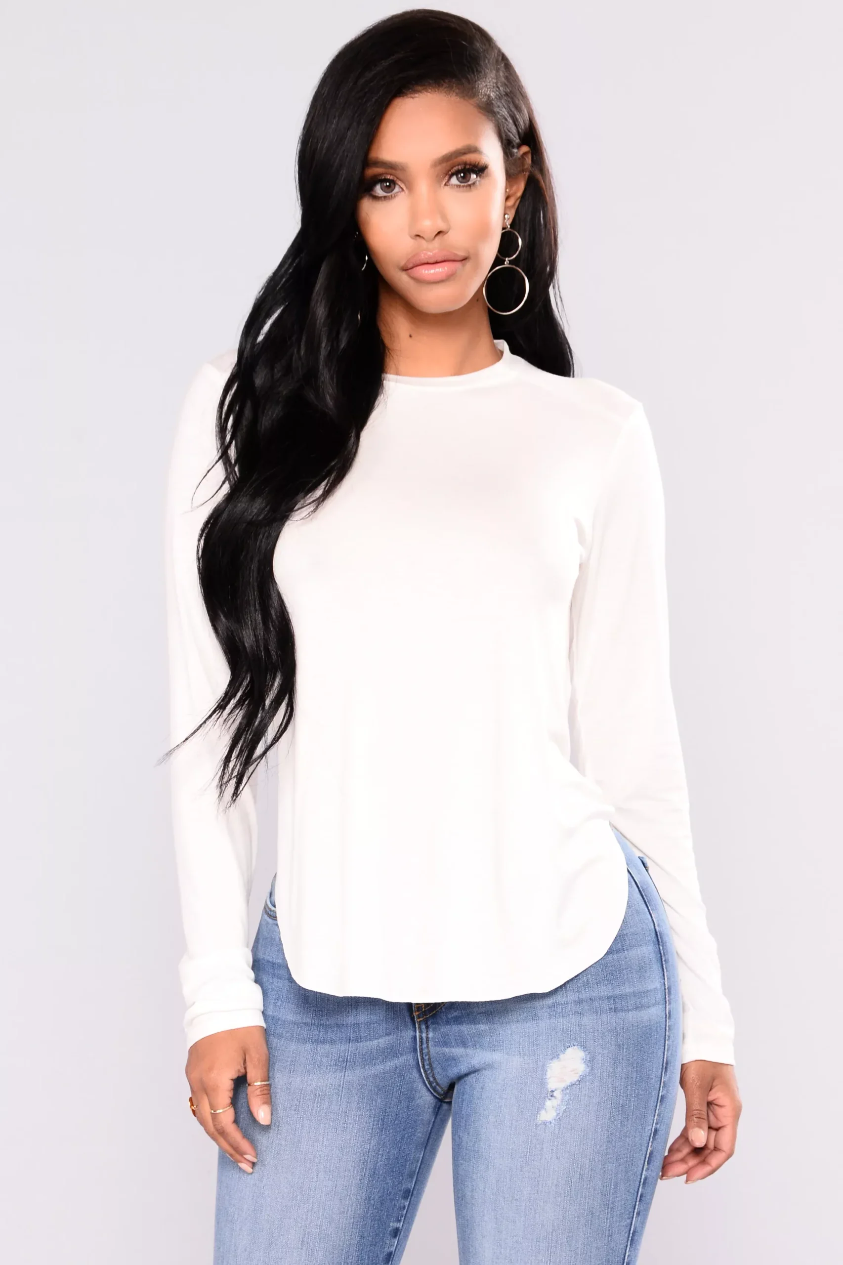 Eveline Basic Long Sleeve Tee - White