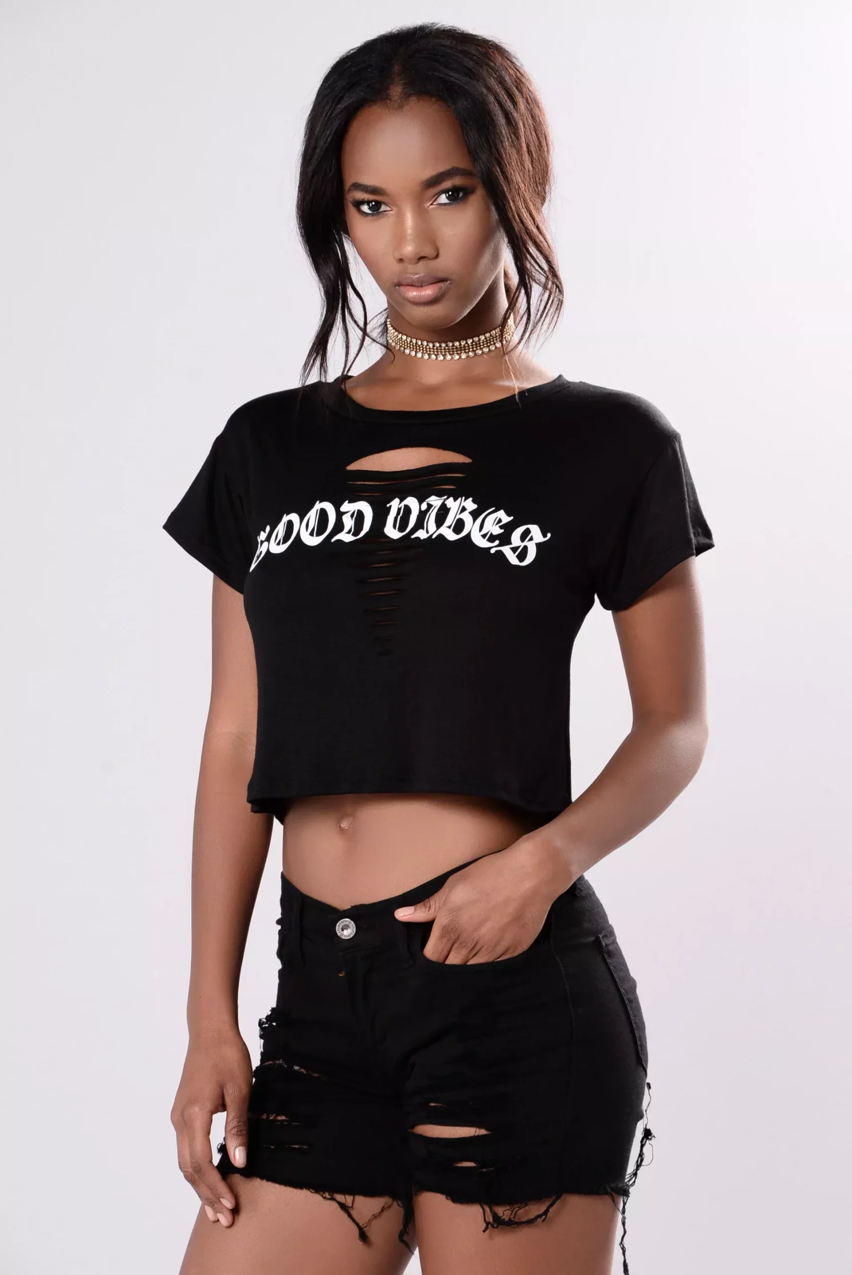 Feel The Vibe Tee - Black