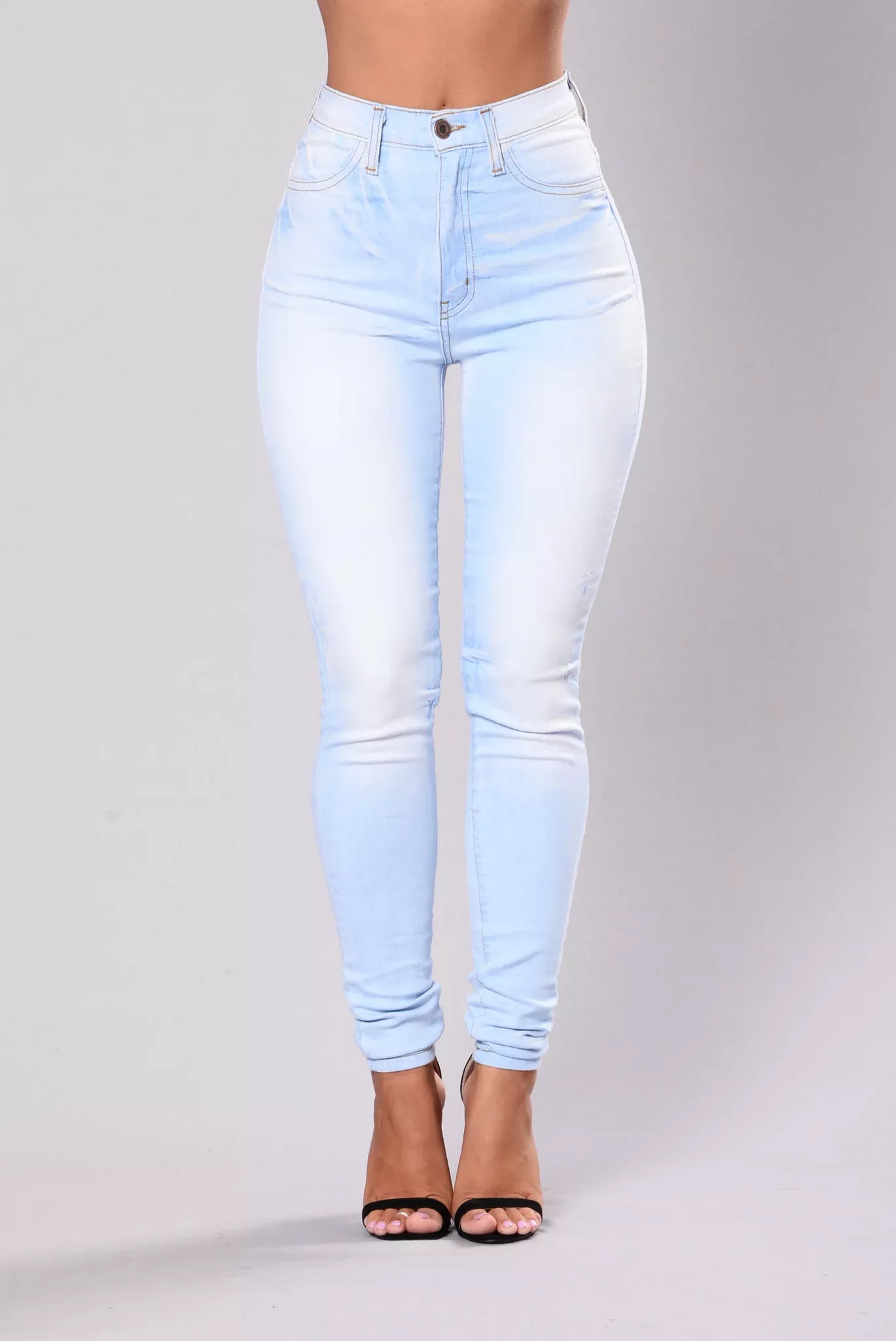 Wendy Jeans - Light Wash
